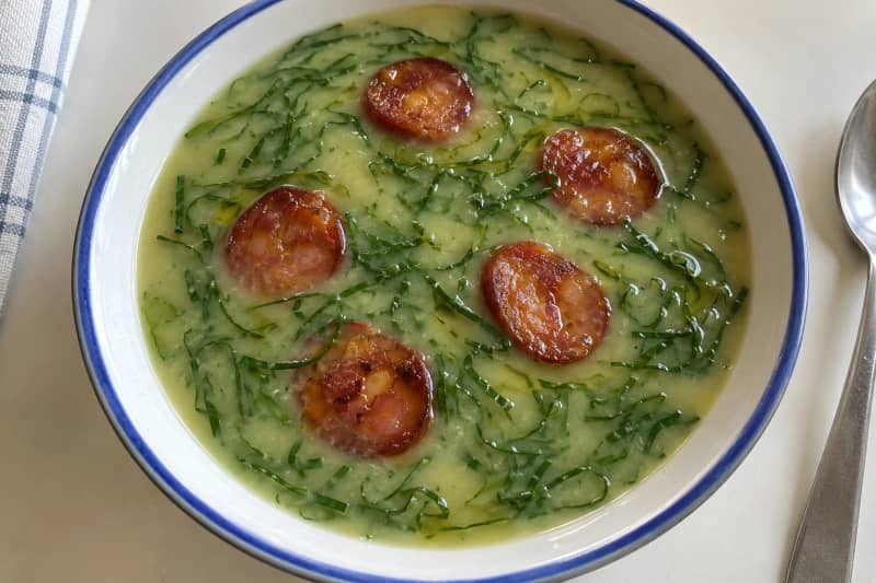 Caldo Verde (potato and kale soup)