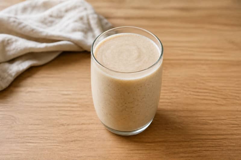 Banana and oat protein shake