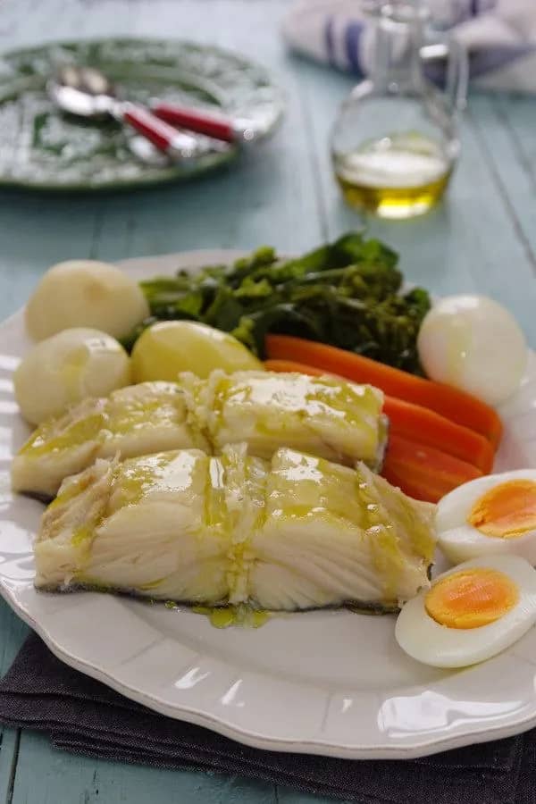 Bacalhau com todos (boiled cod with potatoes, vegetables and chickpeas)