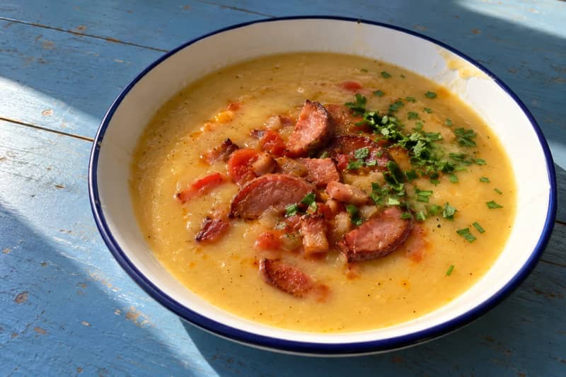 Cassava soup with sausage