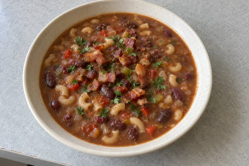 Bean soup with pasta