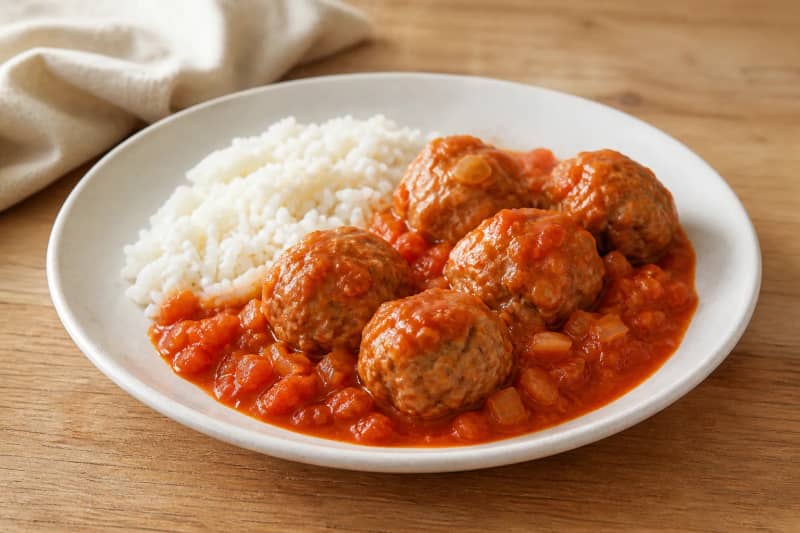 Meatballs in tomato sauce
