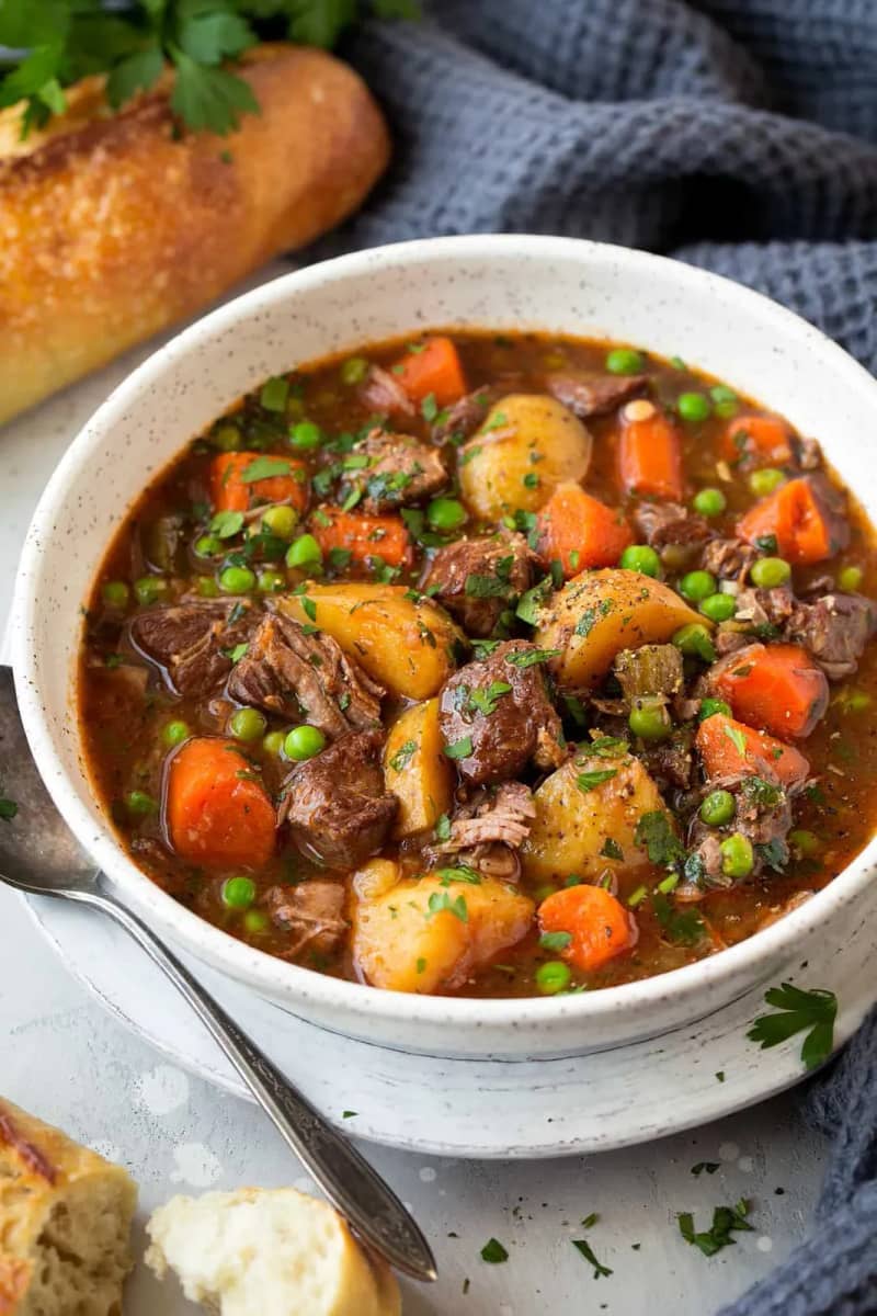 Rice with pork, mushroom, carrot and peas