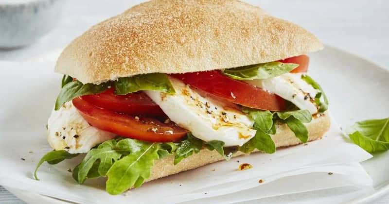 Sandwiches with Iberian ham, rocket and mozzarella