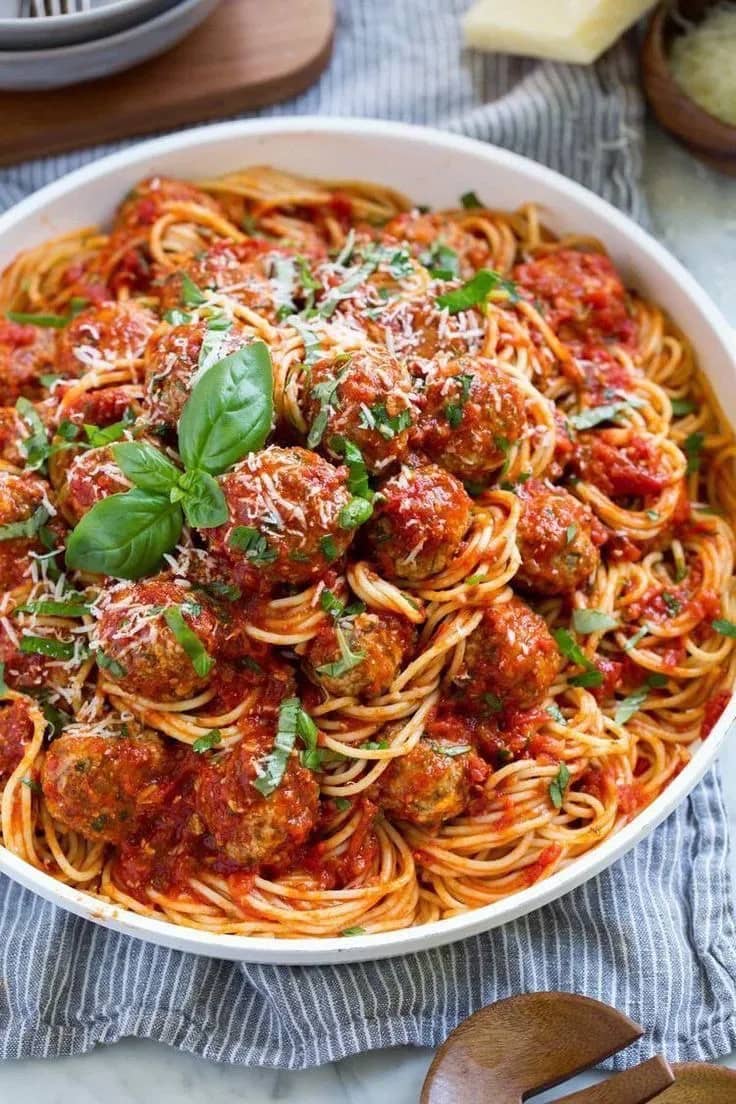 Spaghetti and meatballs