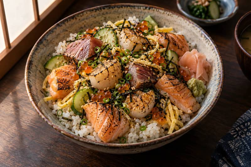 Chirashi-style Bowl (seared)