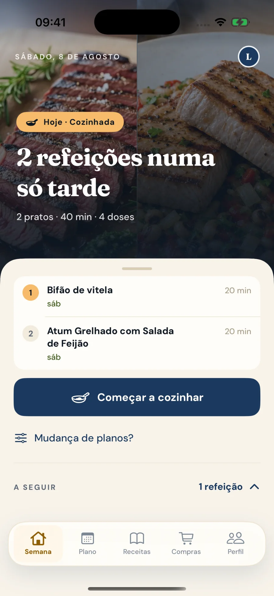 Ecrã Semana no iPhone com preparação de dois pratos e fotografias das refeições
